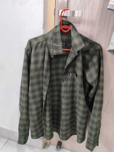A Green Casual Shirt