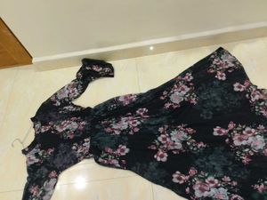 Black Flowers 🌺🌹Long Frock