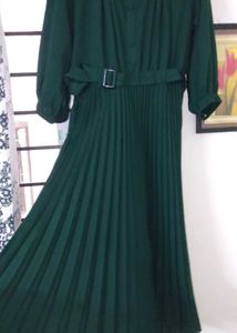 Women&#39;s Green Dress