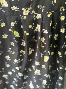 Floral Black Top …brand Zudio