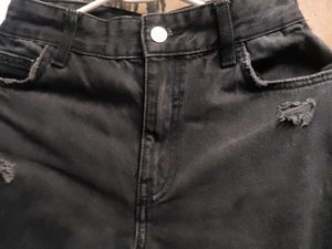Ripped Black Jeans