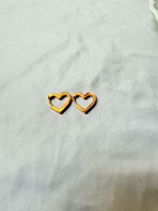 Dainty Heart Hoops
