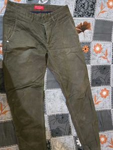 Men&#39;s Olive Green Trousers