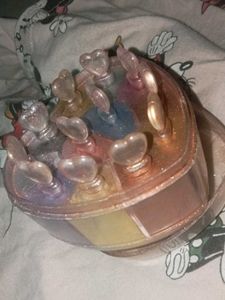 Eye Shadow Palettes with 12 amazing shades