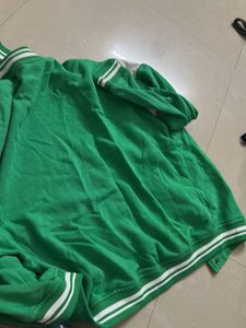 h&amp;m Varsity Jacket(size S-M)