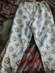 Louis Vuitton Bottoms 🤑