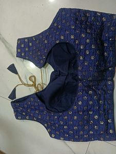 NEW Floral Embroidered Blouse
