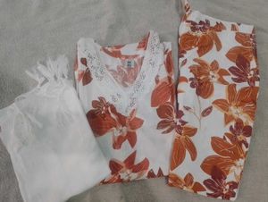 Floral Print Kurta Set totally new