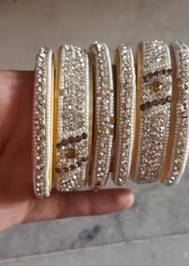Beautiful Bangle Set