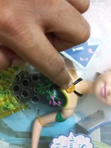 2015 MATTEL FROZEN SINGING ANNA