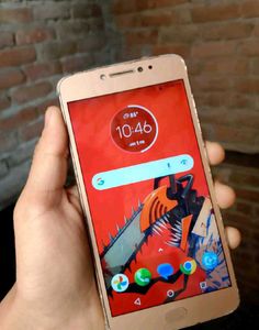 Moto E4 Plus