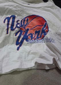 New York Basketball Graphic Tee
