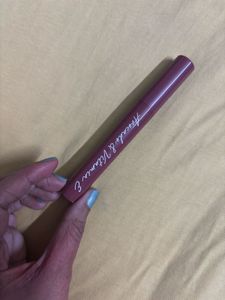 Mamaearth Moisture Matte Lipstick - Carnation Nude