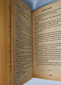 Dangerous Kiss by Jackie Collins