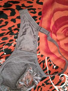Comfortable Bra For Daily Use Nd Stretchable Item