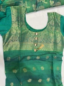 Emerald Green Floral Kameez Dupatta BanarsiSet