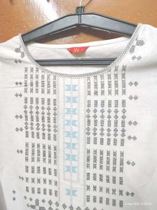 Embroidered White Kurti