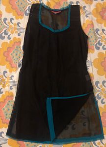 Be: Chic Black Kurta with Blue Trim