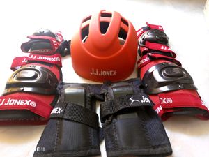 Jonex Skating Protection Kit with PVC Helmet