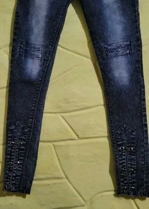 Stylish Dark Wash Jeans