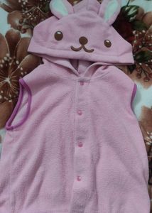 Cute Sleeveless Tops And Cardigan