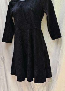 1656. CUTE VELVET FROCK