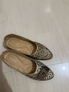 She Style Gold Embellished Flats