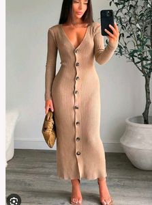 Elegant Knit Button-Down Dress