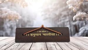 Wooden Hanuman Chalisha-01