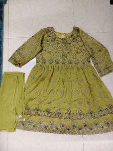 Embellished Kurta Set