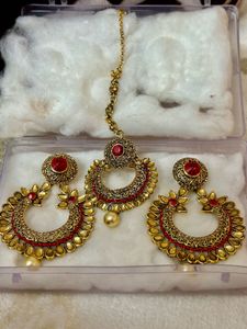 Elegant Gold-Tone Jewelry Set