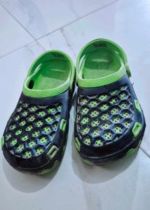 Casual Clogs And Girls Slippers .pair Of 2 Footwea