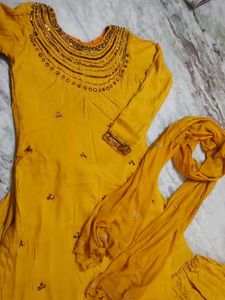 Elegant Yellow Embroidered Kurta Set With Dupatta