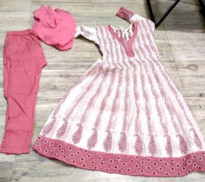 Beautiful Chikankari Kurta Set