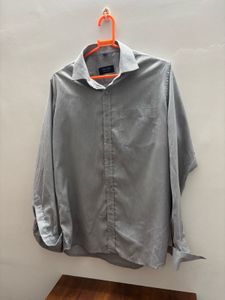Men&#39;s Grey Long Sleeve Shirt