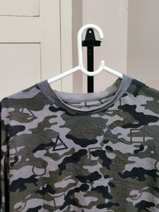 Mens camouflage tshirt
