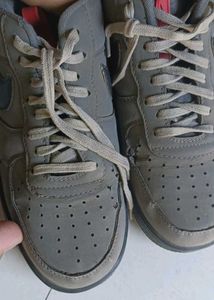 nike grey volt airforce 1(used needs a wash)