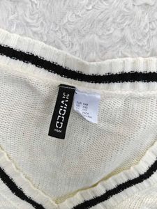 H&amp;M Cream Cropped Sweater