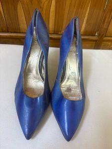 Blue Heels