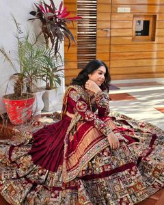 Lahenga Suits