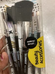 New Glimmer Makeup Brush Set