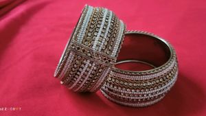 Moti With Stone Degine NEW Bangals 🤍🤍