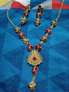 Red And Golden Jewellery Set