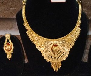 Gold Necklace Set