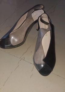 Two Color Heels Black And Transparent