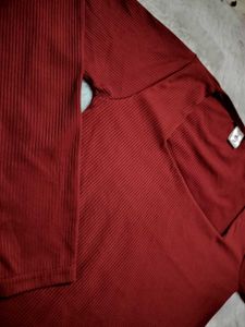 It's a Beautiful Maroon Colour For Medium Skin Ton