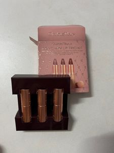 CHORLOTTE TILBURY ICONIC MINI LIP TRIO KIT
