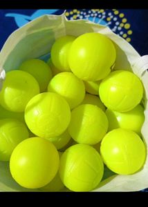pack of 70 ball small ball 68,2 big ball  plastic cricket ball some used ball
