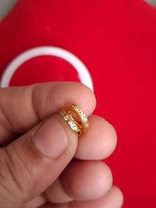 Beautiful New Small Stone Earrings 😍 Gold