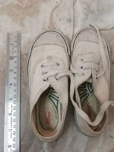 white Kids Canvas
